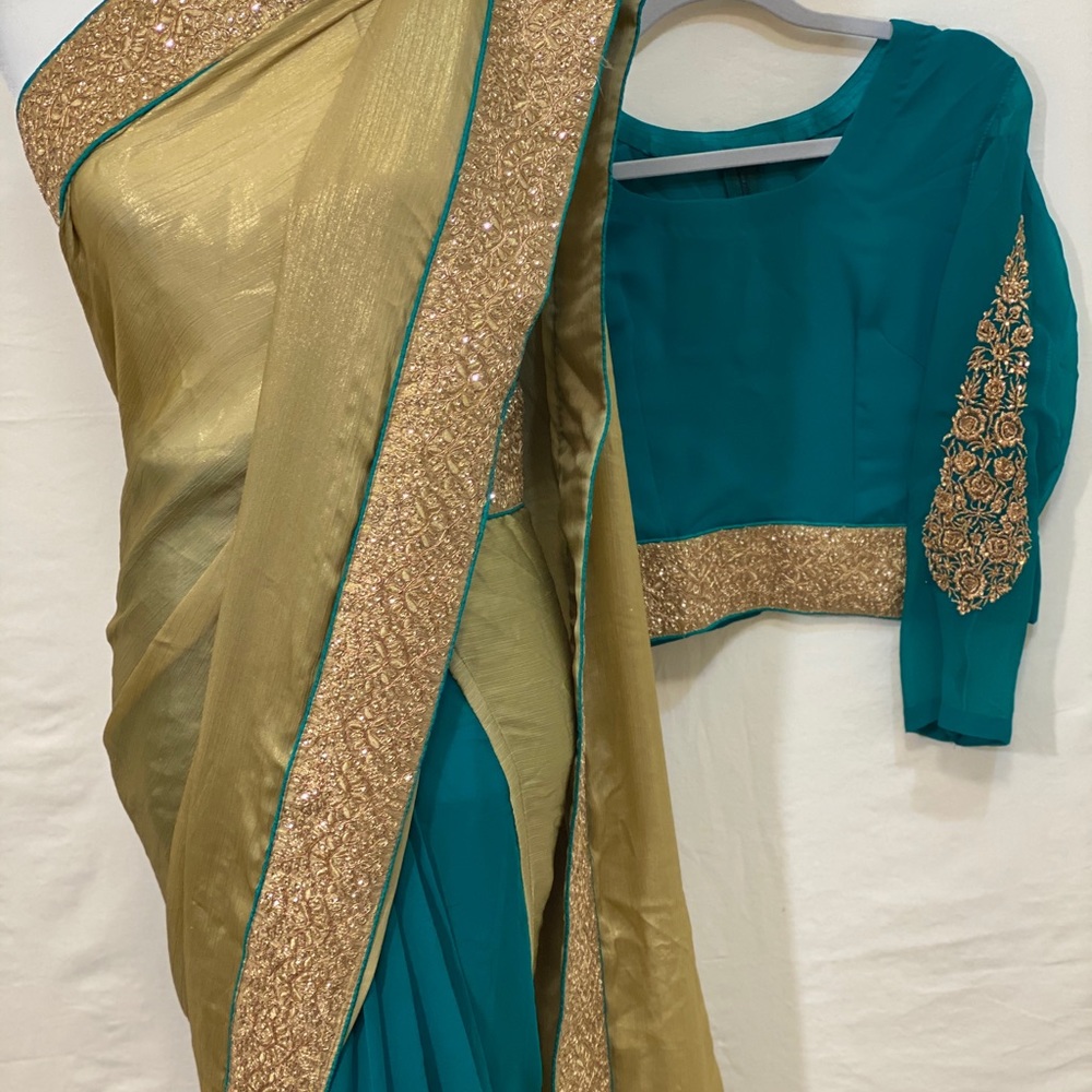 Saree - Picture 2 of 3